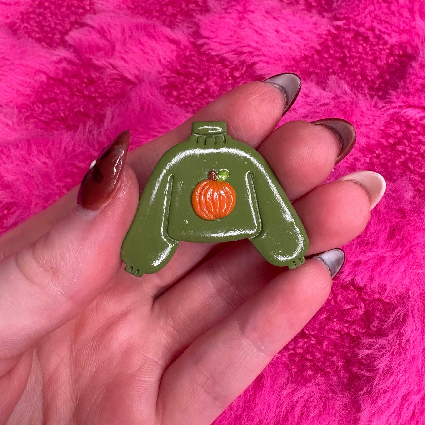 Green Pumpkin Sweater Magnet